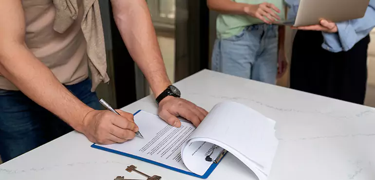 Advantages of Using Assignment of Contract in Real Estate in Rhode Island, RI